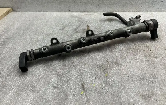 BMW 3 E90 E91 Fuel main line pipe 7787164