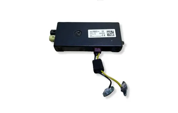 BMW X3 G01 Aerial antenna amplifier 9389613 92870611