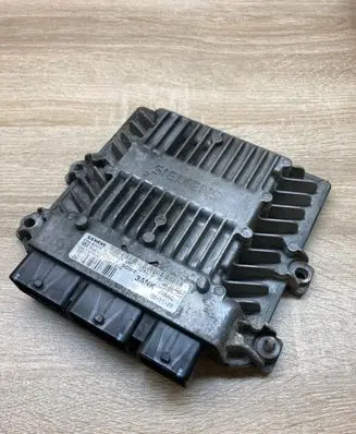 Ford Focus Engine control unit/module ECU 4M5112A650JK 5WS40303J