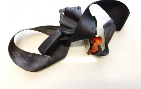 Mazda 323 Rear seatbelt buckle bg1tlh