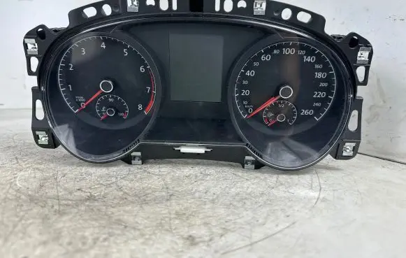 Volkswagen Golf Sportsvan Speedometer (instrument cluster) 517920740A 1655020725