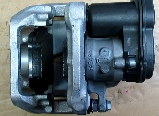 Mercedes-Benz Citan W415 Front brake caliper 32358282