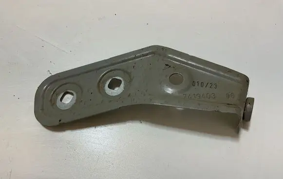 BMW 3 G20 G21 Fender mounting bracket 7419403 01023