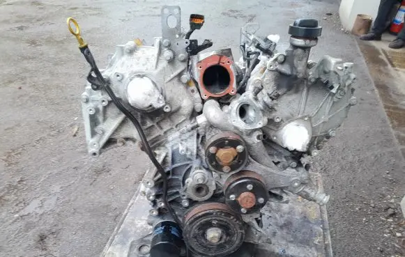 Infiniti QX70 S51 Engine V9X