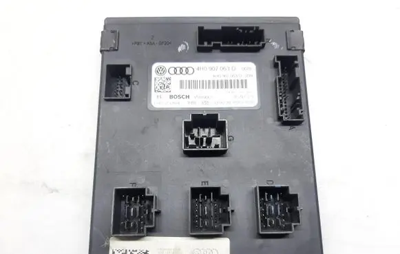 Audi A8 S8 D4 4H Comfort/convenience module 4H0907063D