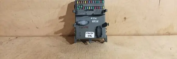 Renault Laguna II Fuse module 518856117 8200371614 8200371614B