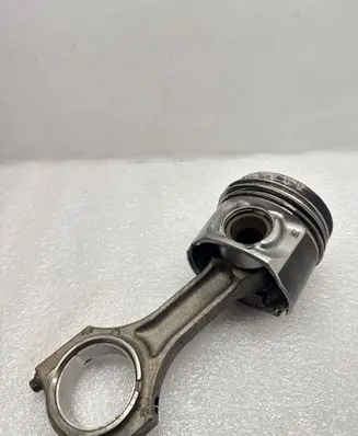 BMW X5 E70 Piston with connecting rod 7805329 8508023