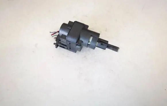 Skoda Fabia Mk2 (5J) Brake pedal sensor switch 6q0945511