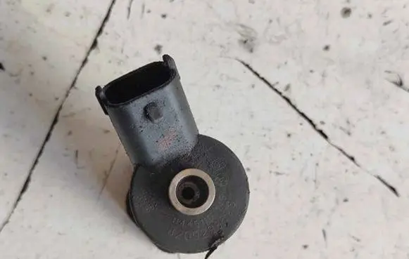 Renault Scenic I Fuel injector 0445110146