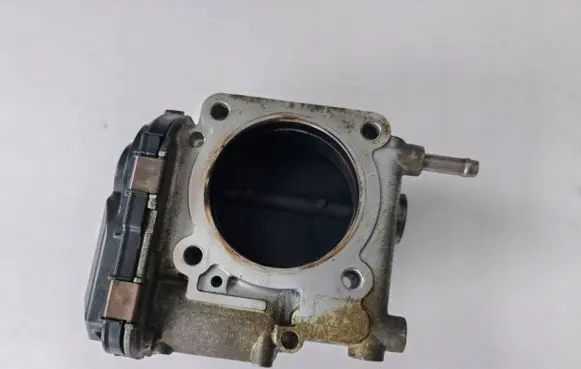 Subaru Forester SG Throttle valve 16112AA180 00831