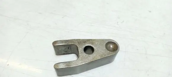 Mercedes-Benz C W203 Fuel Injector clamp holder