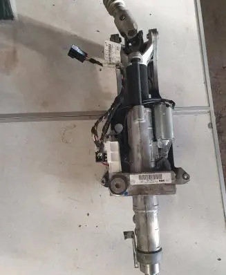 Steering wheel axle set
