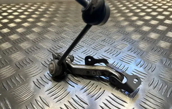 Peugeot 3008 II Other rear suspension part 9828954280