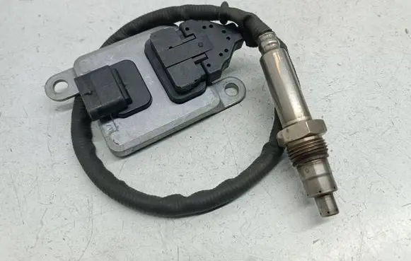 Mercedes-Benz E W212 Lambda probe sensor A0009051412 0009051412