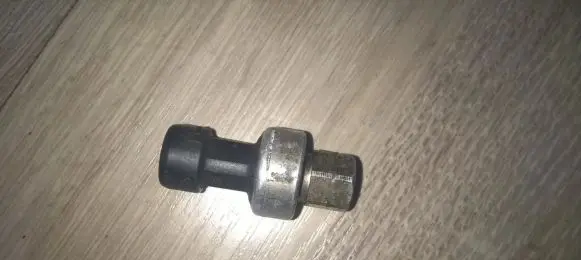 Opel Meriva A Air conditioning (A/C) pressure sensor 09131721 52cp04-06