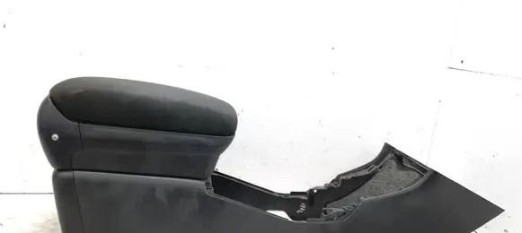 Toyota Avensis T250 Center console 