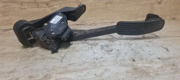 Volvo XC90 Accelerator throttle pedal 30748752