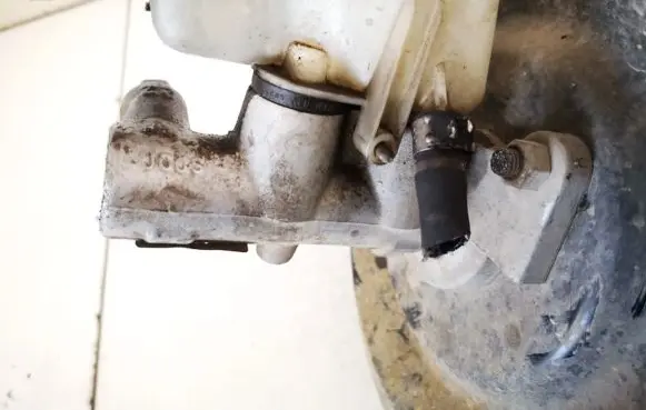 Alfa Romeo 147 Master brake cylinder