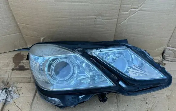Mercedes-Benz E W212 Headlight/headlamp A2128202061