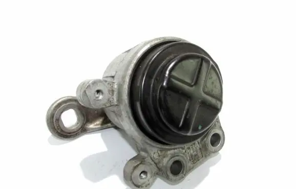 Ford Mondeo Mk III Engine mount bracket 2S71