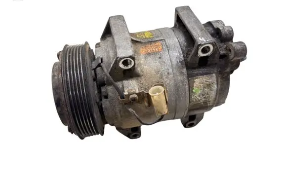 Volvo V70 Air conditioning (A/C) compressor (pump) 8708581