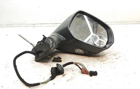 Peugeot 5008 Front door electric wing mirror 232676028