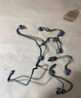 BMW 3 F30 F35 F31 Fuel injector supply line/pipe 