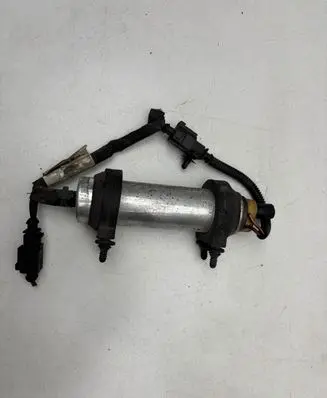 Audi Q7 4L Fuel injection high pressure pump 4L0971014B 1K0906089C