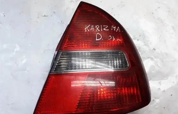 Mitsubishi Carisma Rear/tail lights