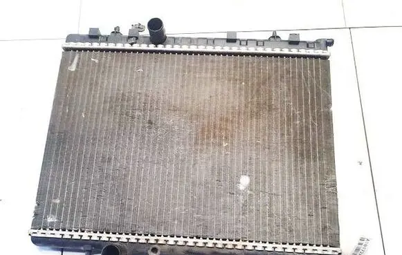 Citroen C4 I Coolant radiator 9658536580