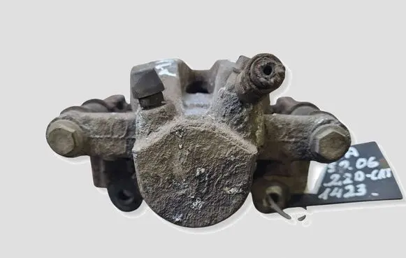 Toyota Corolla Verso AR10 Rear brake caliper