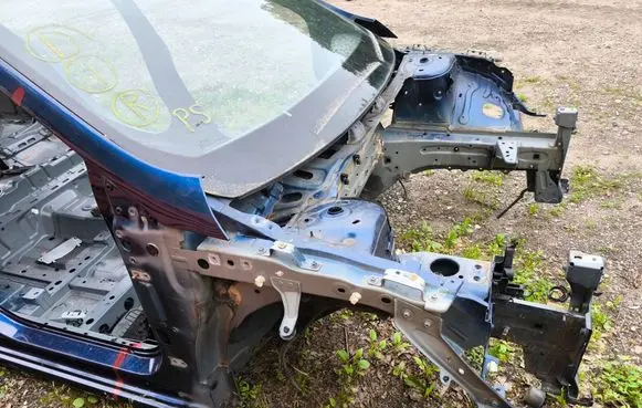 Renault Megane IV Front quarter panel