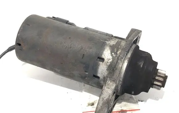 Volkswagen Golf V Starter motor 02Z911023FX