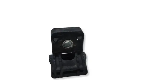 Opel Astra J Radiator mount bracket 13250318