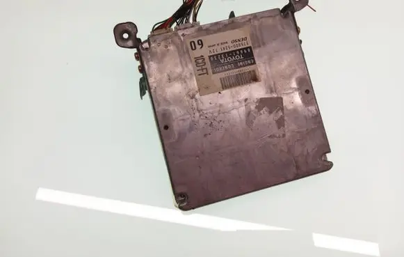 Toyota Corolla E110 Engine control unit/module 1758005241 8966113290