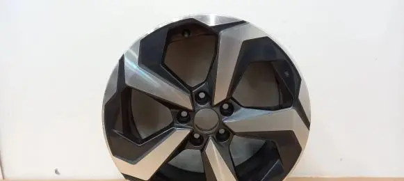 R18 alloy rim