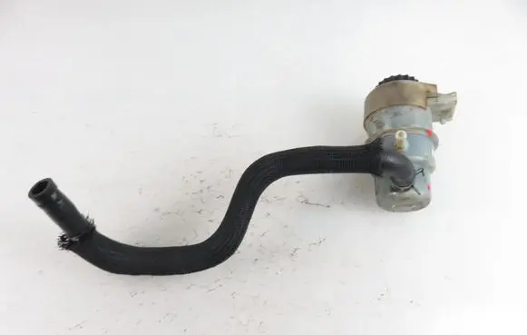 Dodge Caliber Power steering fluid tank/reservoir 05105338AB