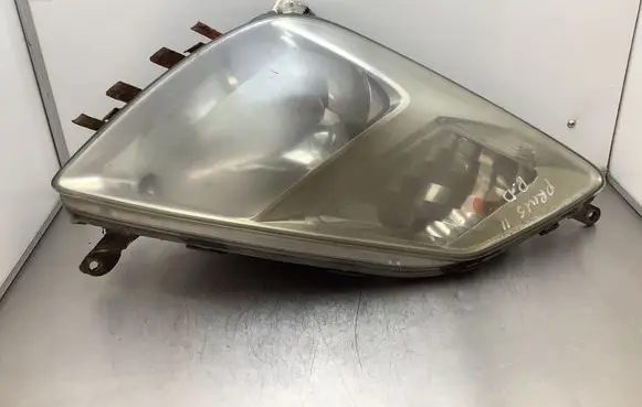 Toyota Prius (XW20) Headlight/headlamp