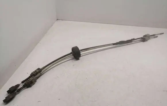 Gear shift cable linkage