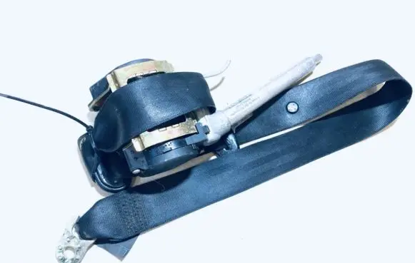Audi A4 S4 B5 8D Front seatbelt 8d0857705a 566049500