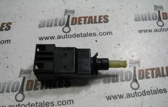 Mercedes-Benz S W220 Brake pedal sensor switch A0015452109