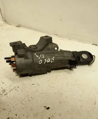 Volkswagen Polo Ignition lock 4B0905851C
