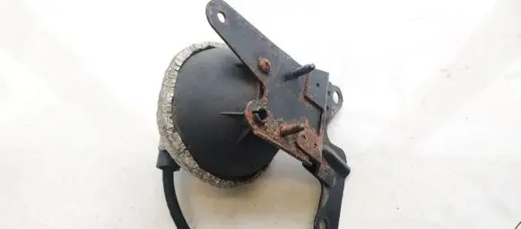 Volkswagen Golf IV Vacuum air tank 054129808