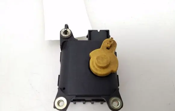 Audi A4 S4 B5 8D Air flap motor/actuator 8D2820511C