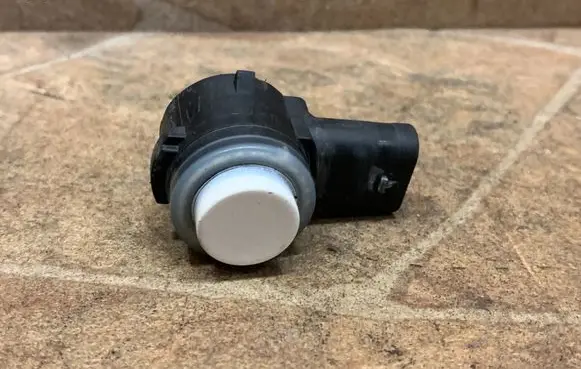 Mercedes-Benz E W213 Parking PDC sensor A0009055504
