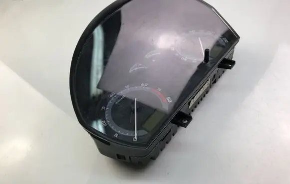 Skoda Fabia Mk1 (6Y) Speedometer (instrument cluster) 6Y0920871B