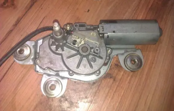 Rear window wiper motor