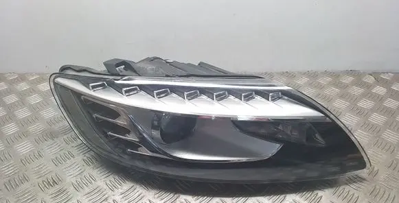 Audi Q7 4L Headlight/headlamp 8K0941597B 4L0941329