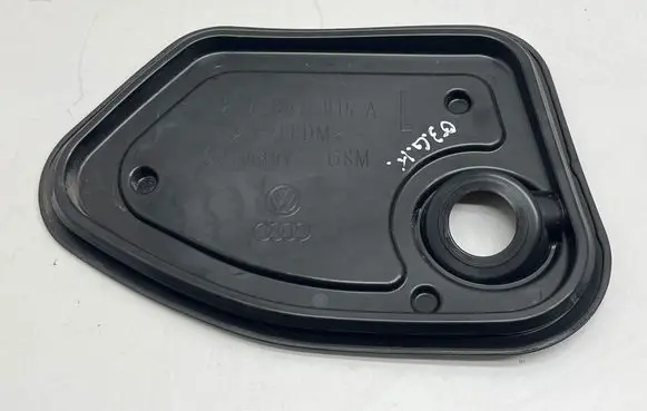 Audi Q3 F3 Other rear door trim element 8V5837915A