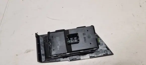 Saab 9-5 Quarter vent window switch 13319395